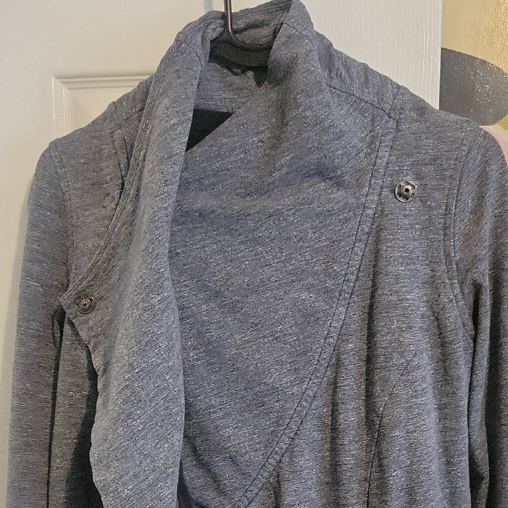 Lululemon Stylish Heather Gray Cowl Neck cross over snap close Jacket - Picture 2 of 7